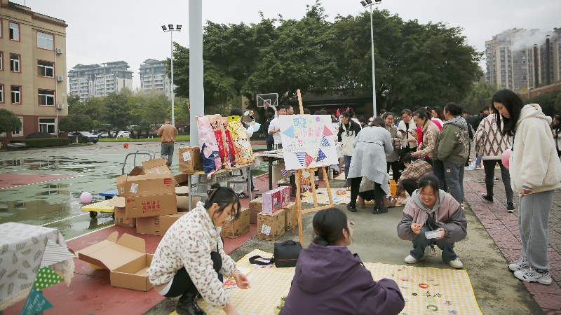 文化周|共享閑置，“集市”行樂，四川海蓉開展愛心集市公益活動